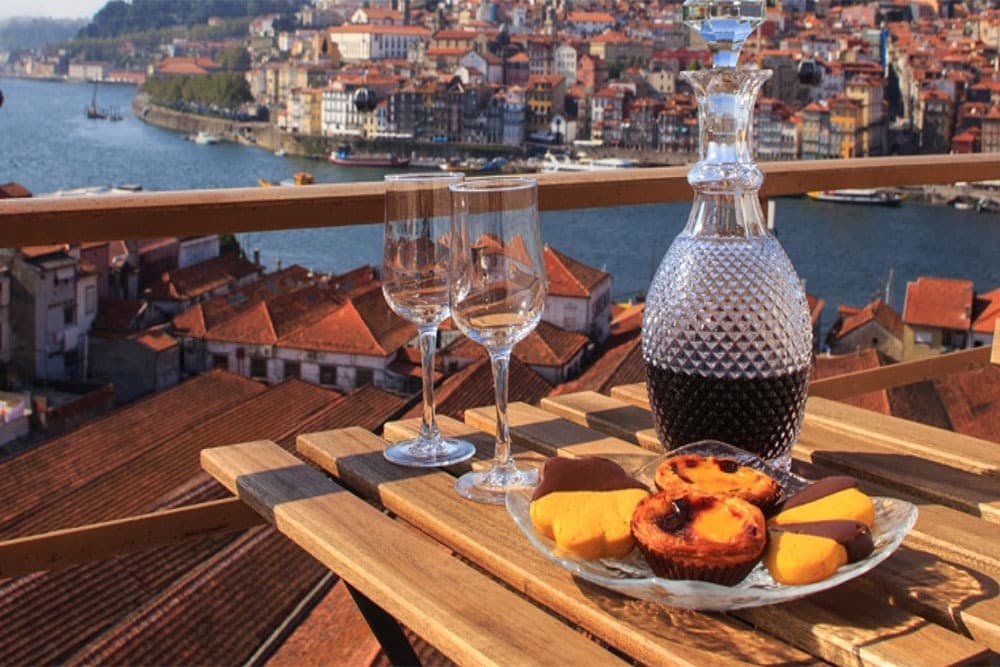 Food and Drink: Culinary Experiences on the Porto to Lisbon Cycling Tour